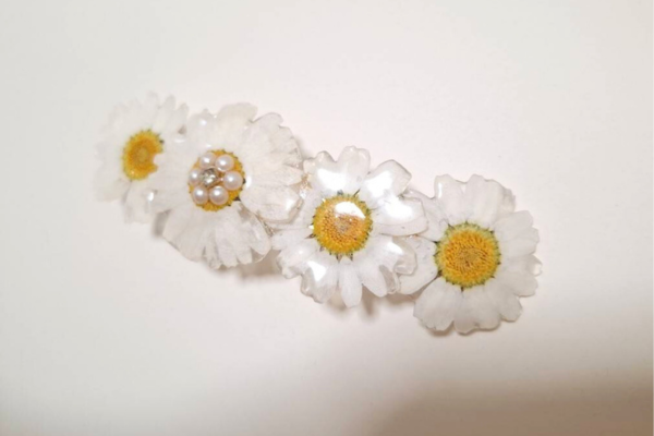 初心者でも作れる花入りレジンネックレス