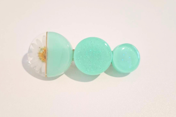 販売レベルの仕上がりを目指す最終課題例