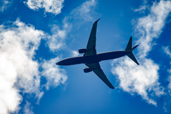 レジンアクセサリーの透明感ある作品イメージ